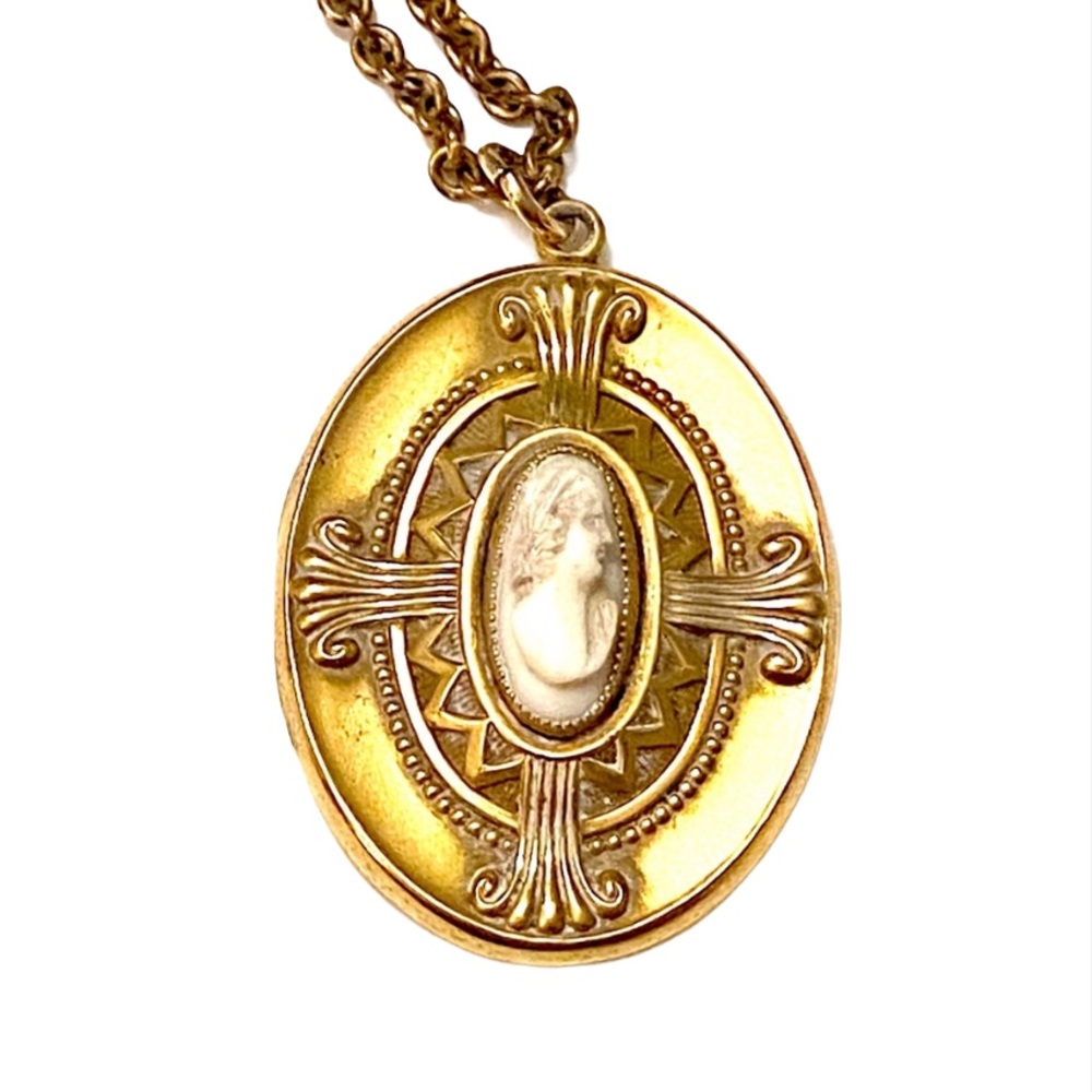 Victorian Cameo Locket Necklace Gold Antique